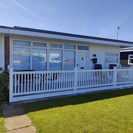 L&L'S Lodge, A Small But Perfectly Formed Chalet Chapel Saint Leonards Eksteriør bilde